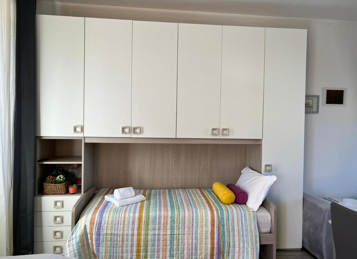 Bnbook-Monolocale Corte Borromeo Rho Buitenkant foto